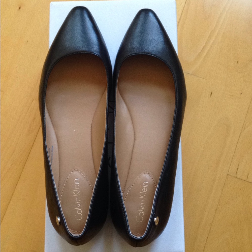 CALVIN KLEIN ELLE SHEEP NAPA FLATS